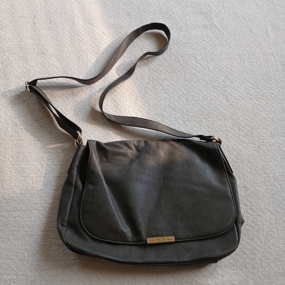 relic ♡ crossbody faux leather bag vegan indie minimalist y2k travel vintage vib
